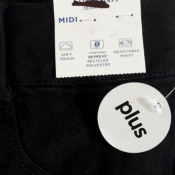 Arizona Womens Shorts Plus Size 16.5 W32.5 cuffed Hem Stretch MIDI Black - Picture 4 of 8